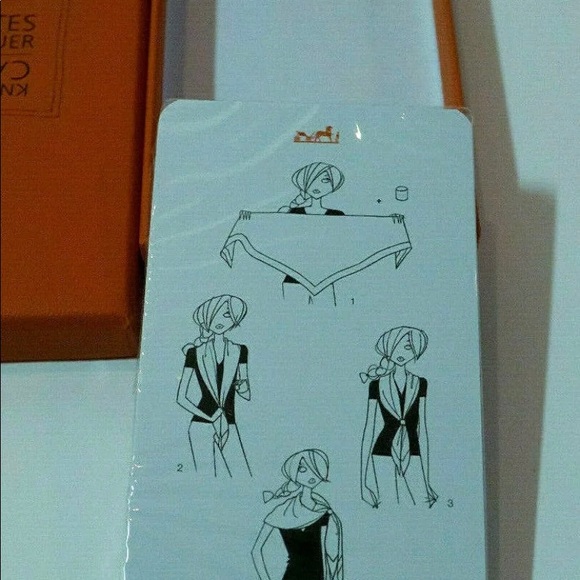 NIB auth HERMÈS Cartes À Nouer / How to Tie Scarf - Picture 2 of 4